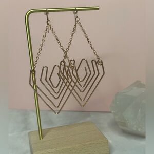 NWT Mia collection rose gold dangle earrings